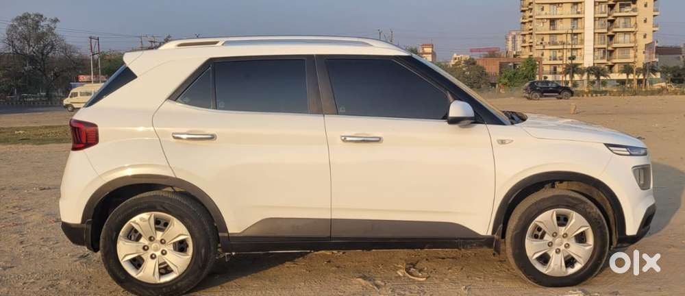 Hyundai Venue S Mt 1.2 Kappa, 2022, Petrol
