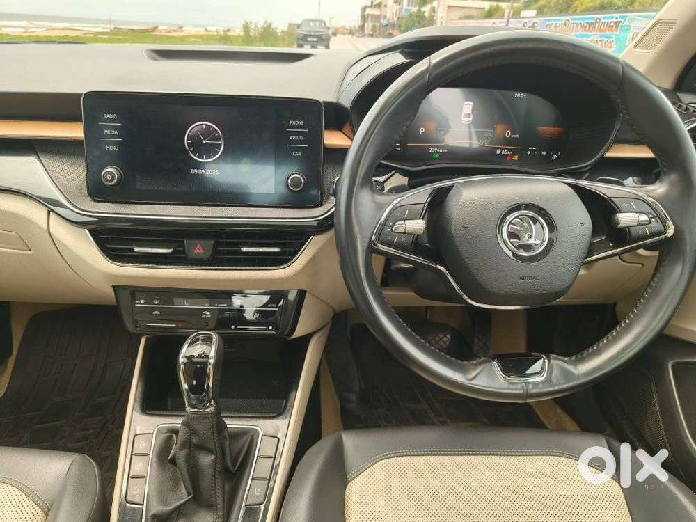 Skoda Slavia 1.0 Tsi Style At, 2023, Petrol