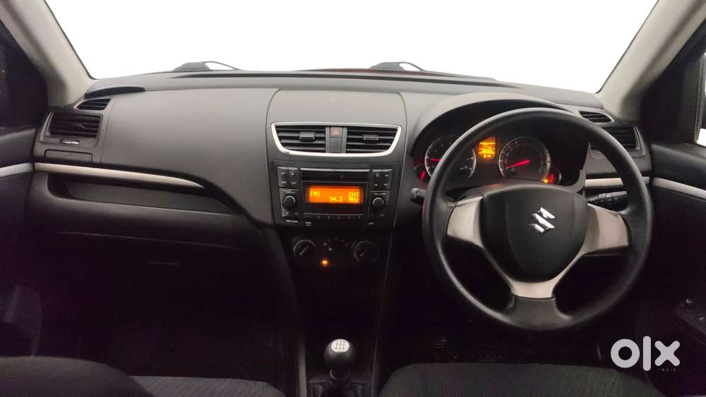 Maruti Suzuki Swift Vxi, 2016, Petrol