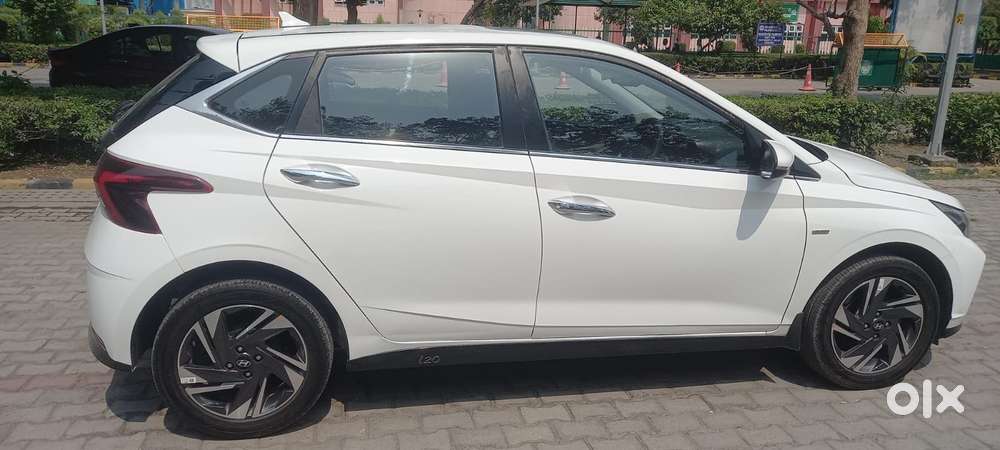 Hyundai I20 Asta (o) 1.2 Ivt, 2022, Petrol
