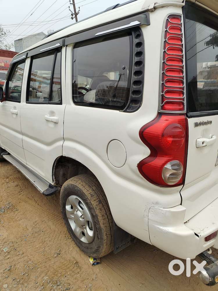 Mahindra Scorpio Facelift, 2016, Diesel