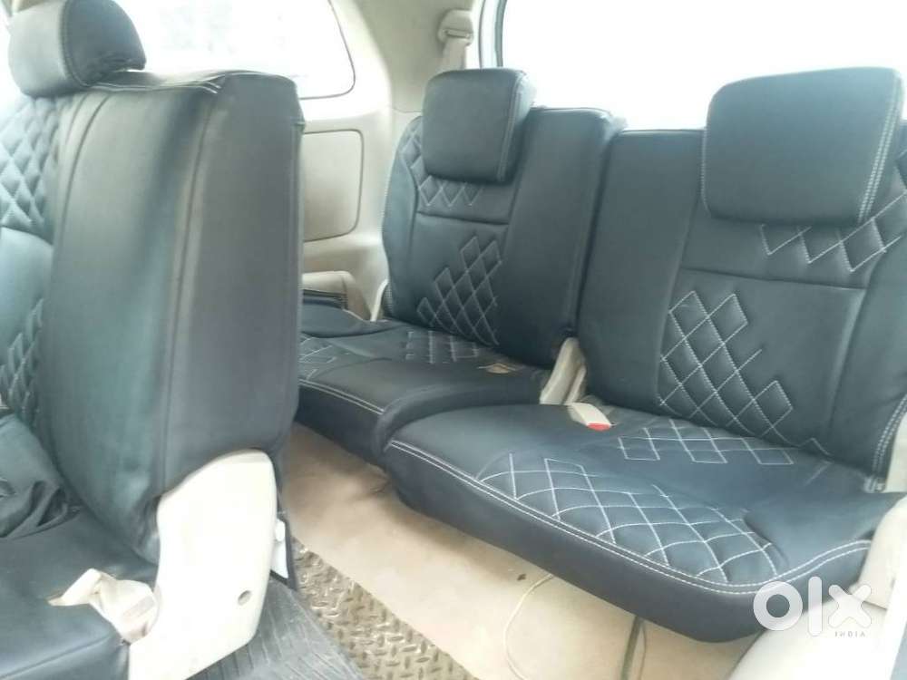 Toyota Innova 2.5 E 8 Str, 2012, Diesel