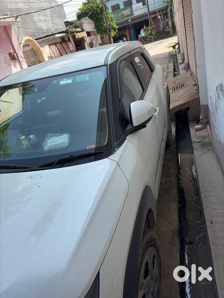 2019 Maruti Suzuki Brezza Petrol Manual