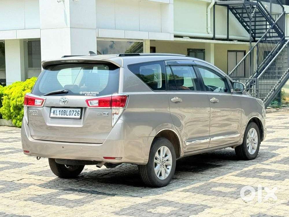 Toyota Innova Crysta