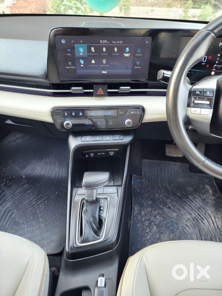 Hyundai Verna 1.5 Sx (o) Ivt, 2023, Petrol