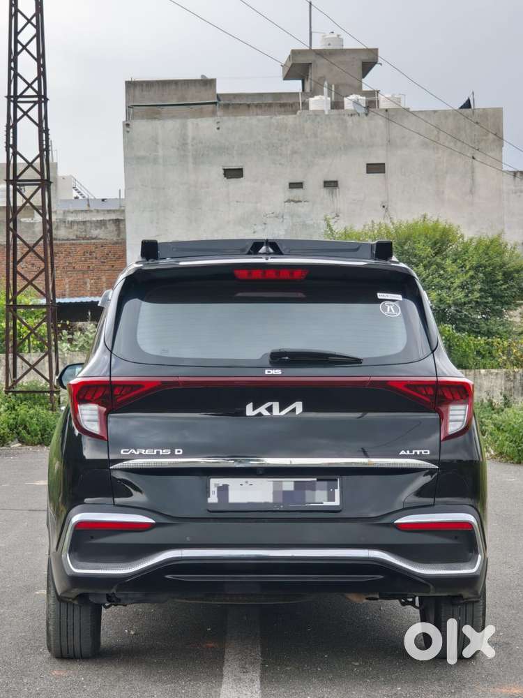 Kia Carens Luxury (o)1.5 Diesel At 7 Str, 2023, Diesel