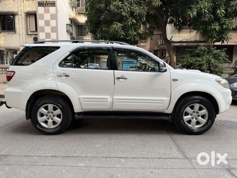 Toyota Fortuner 3.0 4x4 Manual, 2011, Diesel