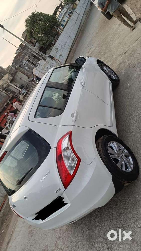 Maruti Suzuki Swift Zdi 2012 Diesel Well Maintained