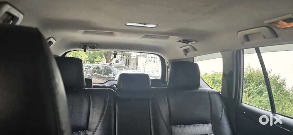 Toyota Innova Crysta 2.4 V 2018