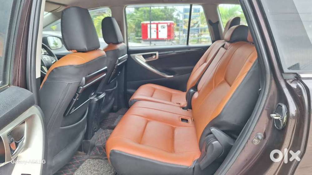 Toyota Innova 2.5 Vx 7 Str Bs-iii, 2017, Diesel