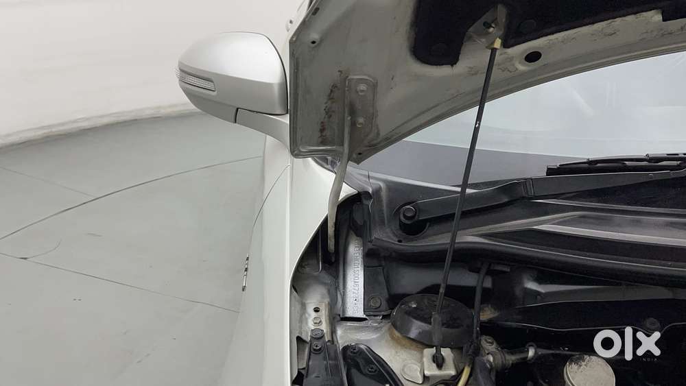 Maruti Suzuki Swift Vxi Optional, 2016, Petrol