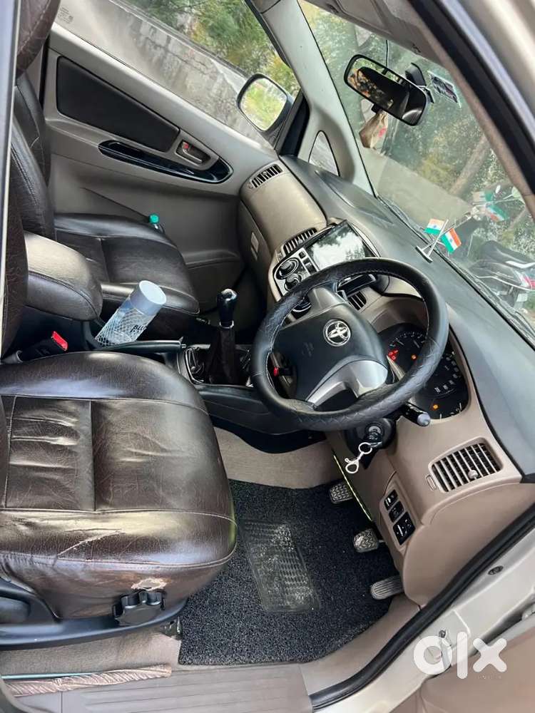 Toyota Innova 2.5 G 2015