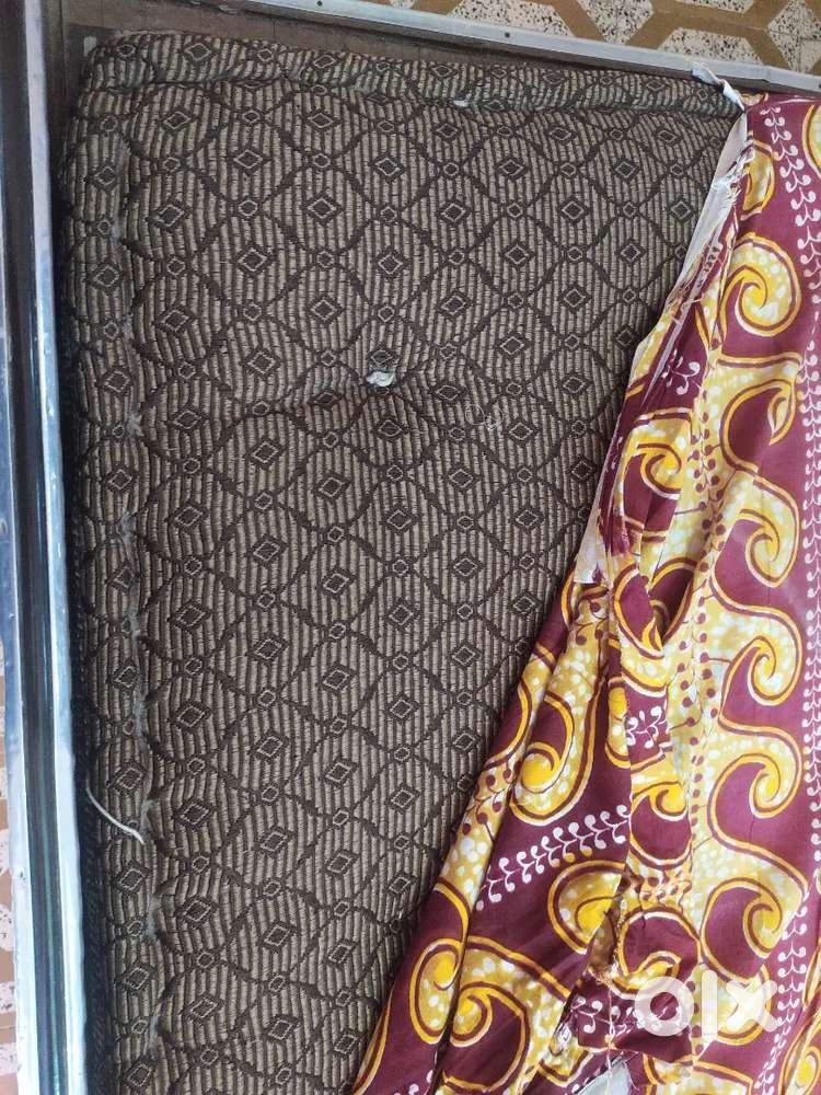 Bed Matress tepest material 3/6 ffeet box typ