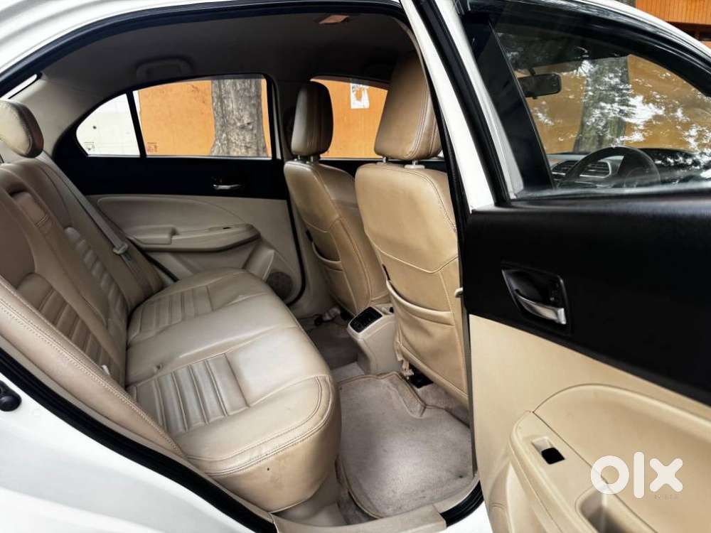 Maruti Suzuki Swift Dzire Vxi Optional, 2021, Petrol