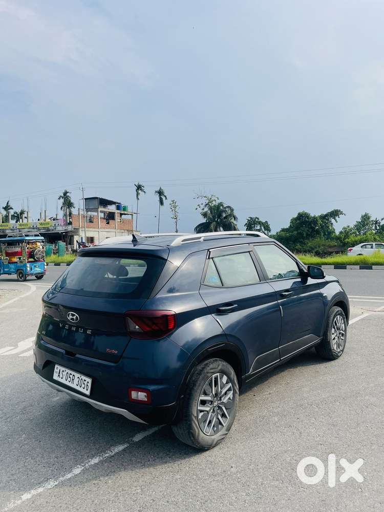 Hyundai Venue 1.0 Sx Turbo Imt Dual Tone Sport, 2021, Petrol