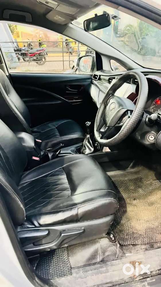 Toyota Innova Crysta Bs4 2.4 G