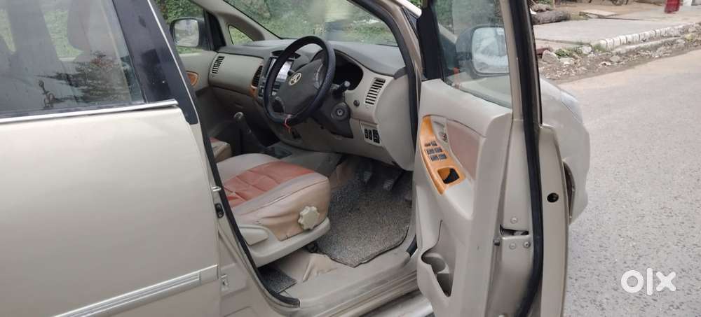 Toyota Innova 2.5 Vx 8 Str, 2010, Diesel