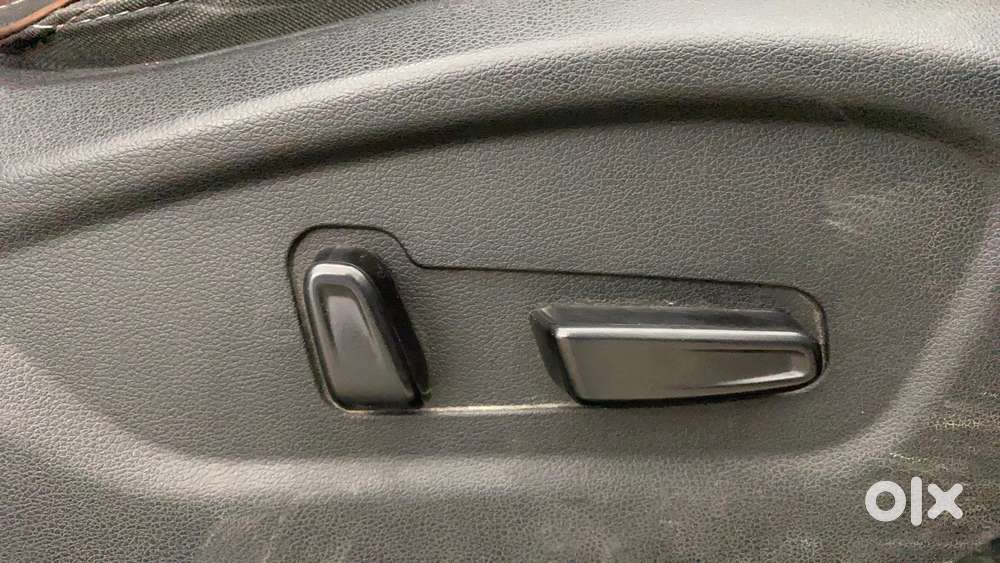Hyundai Alcazar 2.0 Signature (o) Petrol At 6 Str, 2022, Petrol
