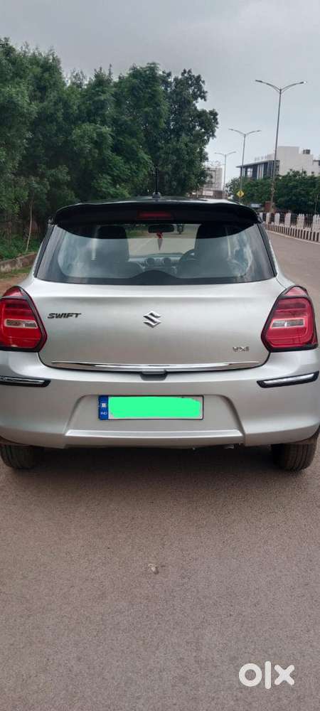 Maruti Suzuki Swift Vxi + Manual, 2018, Petrol