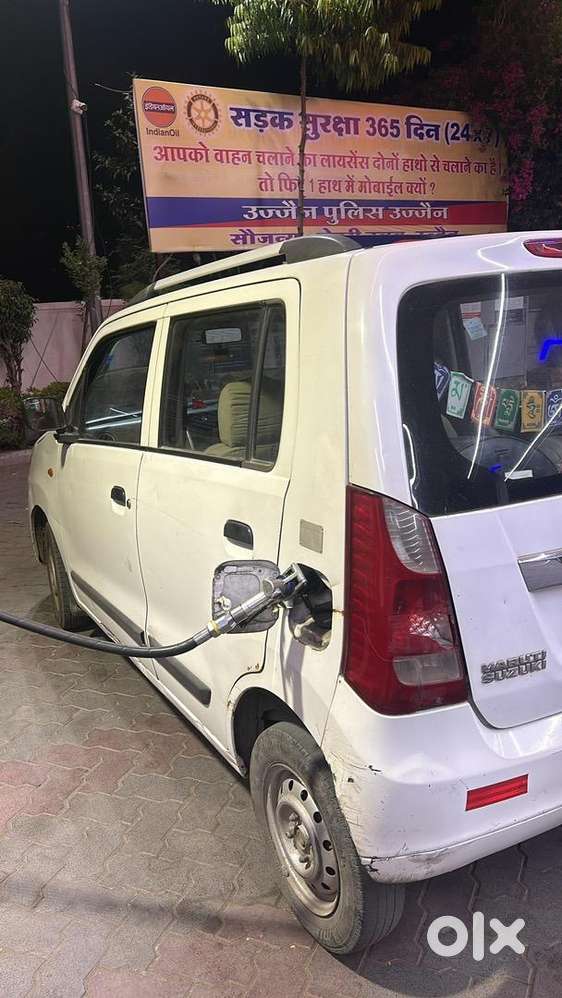 Petrol+company Fitted 28litre Lpg 2012 Model