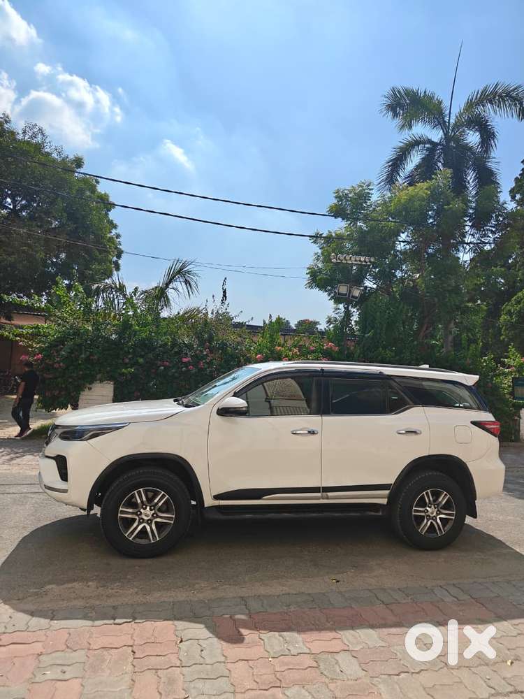 Toyota Fortuner 3.0 4x2 Automatic, 2022, Diesel