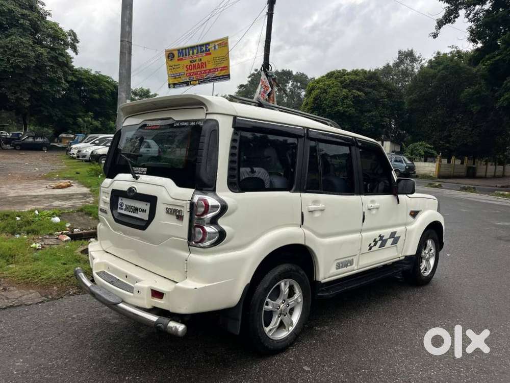 Mahindra Scorpio S10, 2016, Diesel