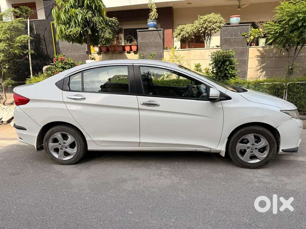 Honda City Petrol 2014  New Brown Seat Covers And Footmat