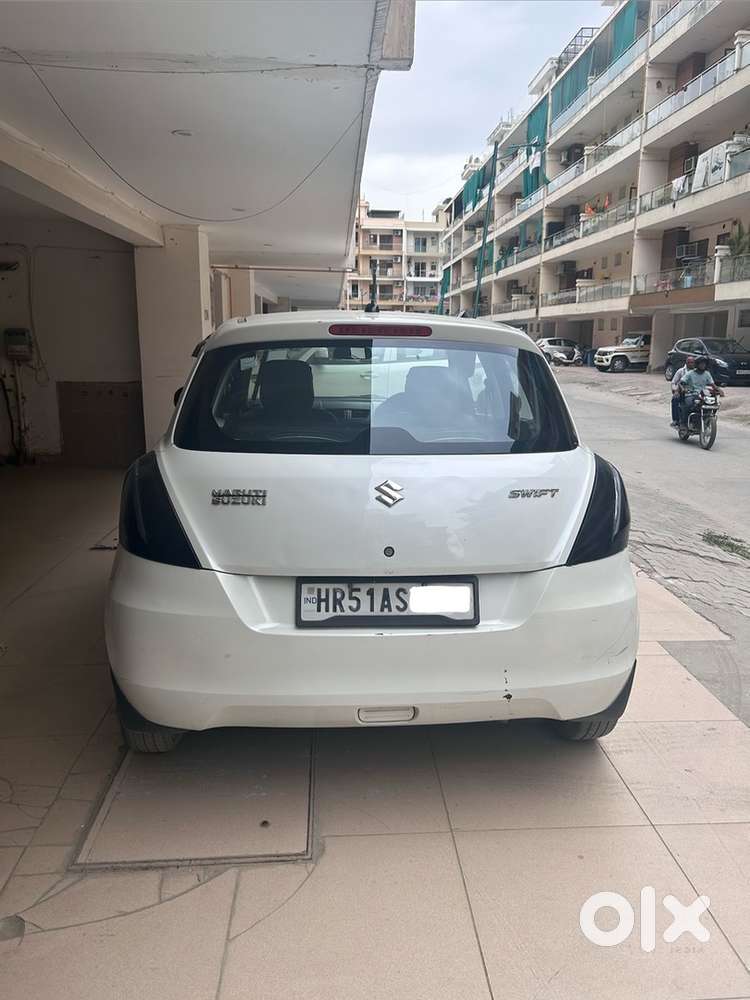 Maruti Suzuki Swift 2012 Lxi Petrol 104330 Km Driven