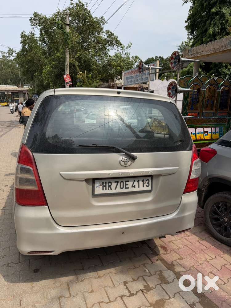 Toyota Innova 2012 Diesel Well Maintained