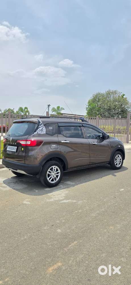 Renault Triber Rxl, 2025, Petrol