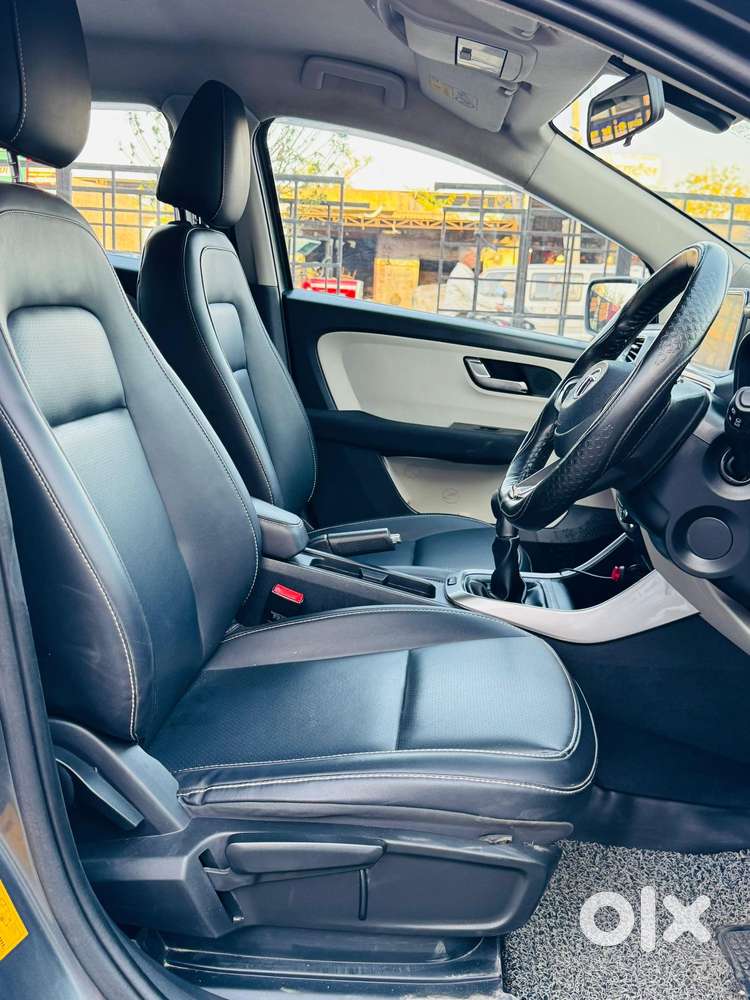 Tata Altroz 1.5 Xz Plus Diesel, 2023, Diesel