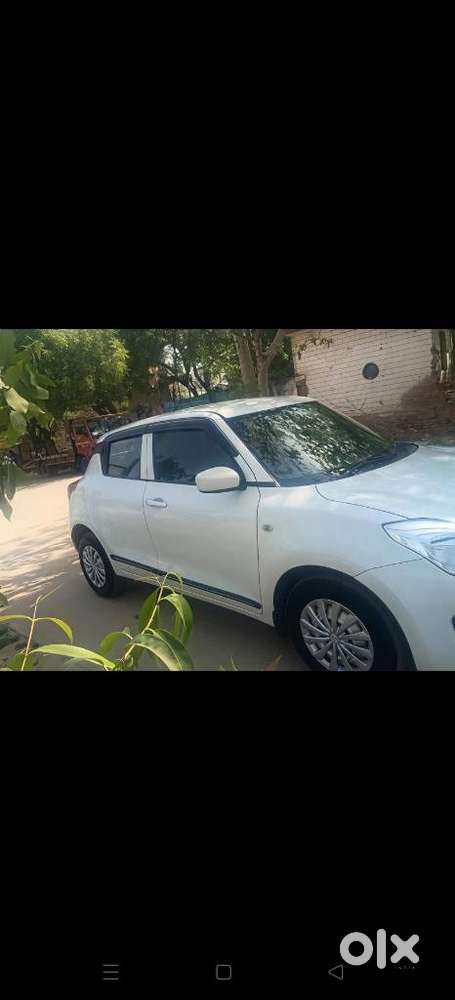 Maruti Suzuki Swift Lxi Optional-o, 2020, Petrol