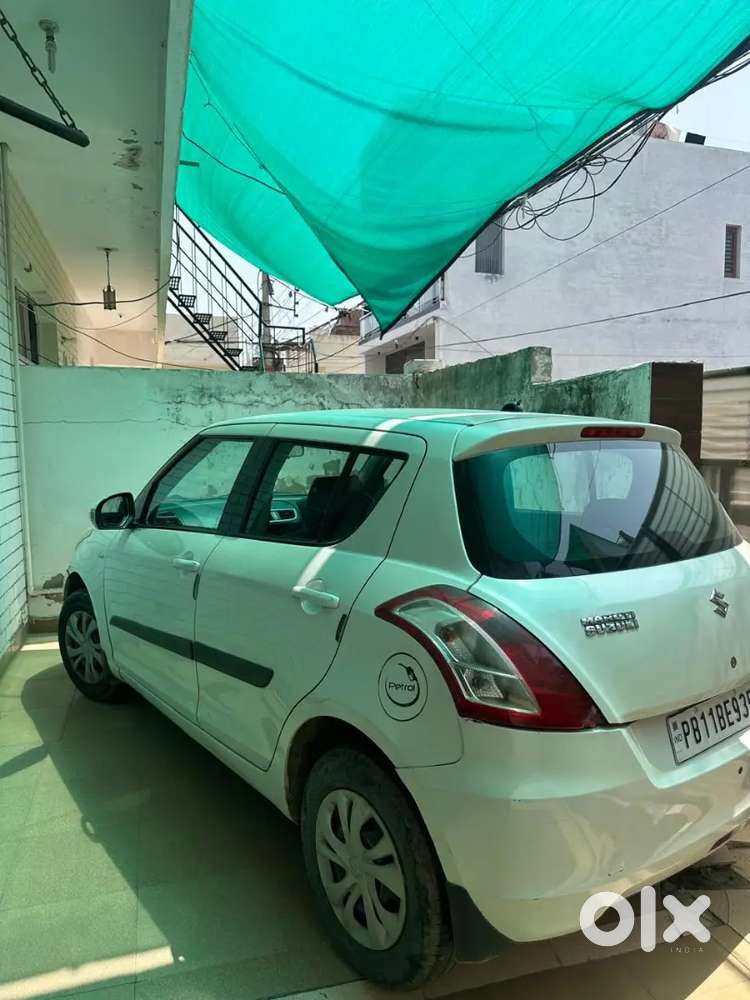 Swift Vxi Ags 2013 Car
