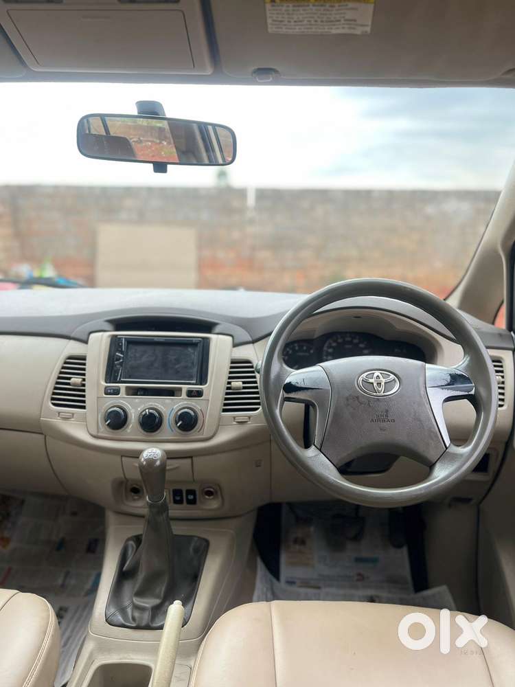 Toyota Innova 2.5 G (diesel) 7 Seater Bs Iv, 2012, Diesel