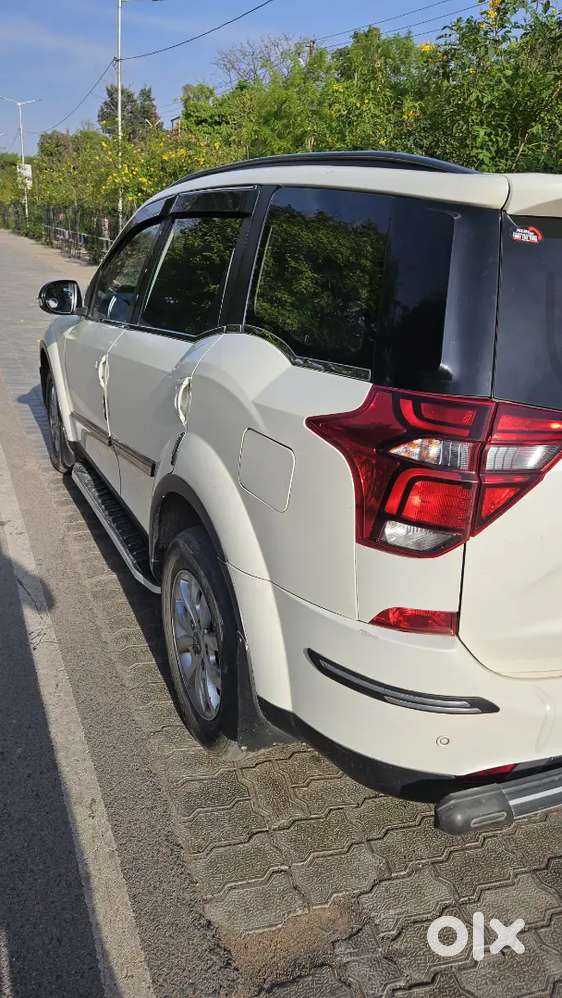 Mahindra Xuv500 W9 Sunroof Manual 2021 August 1 Owner 95000km Driven