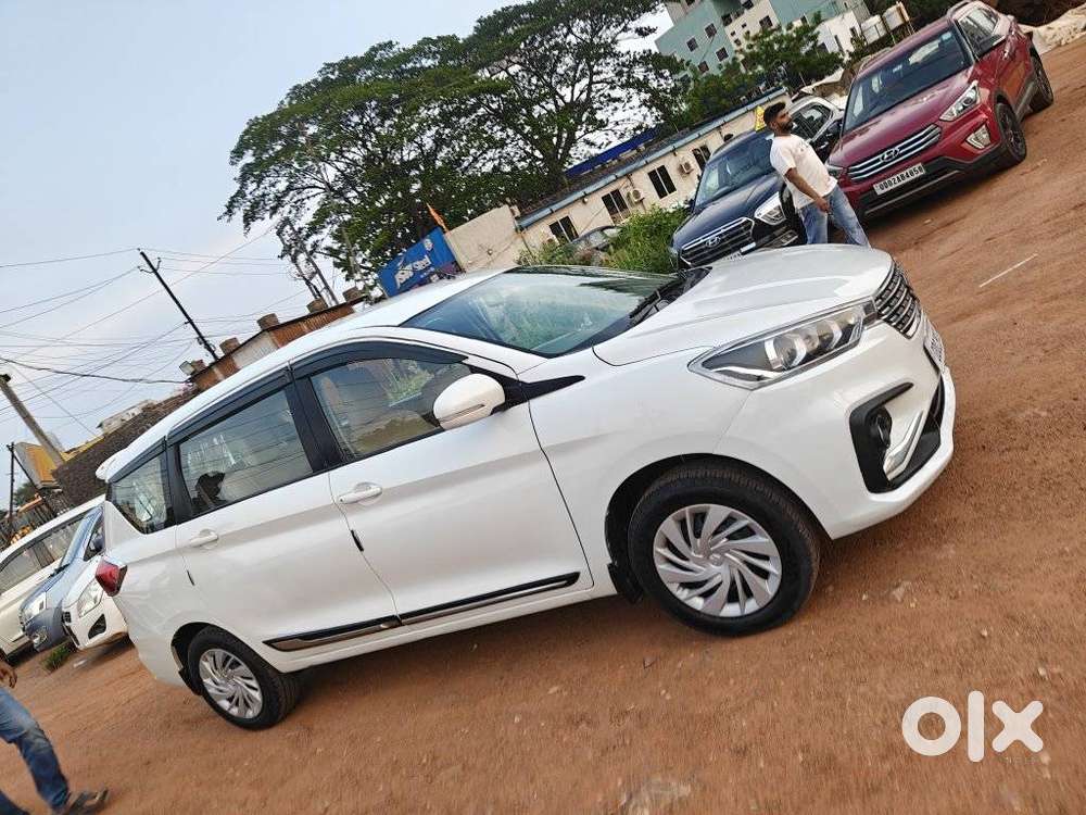 Maruti Suzuki Ertiga 1.5 Vxi, 2021, Petrol