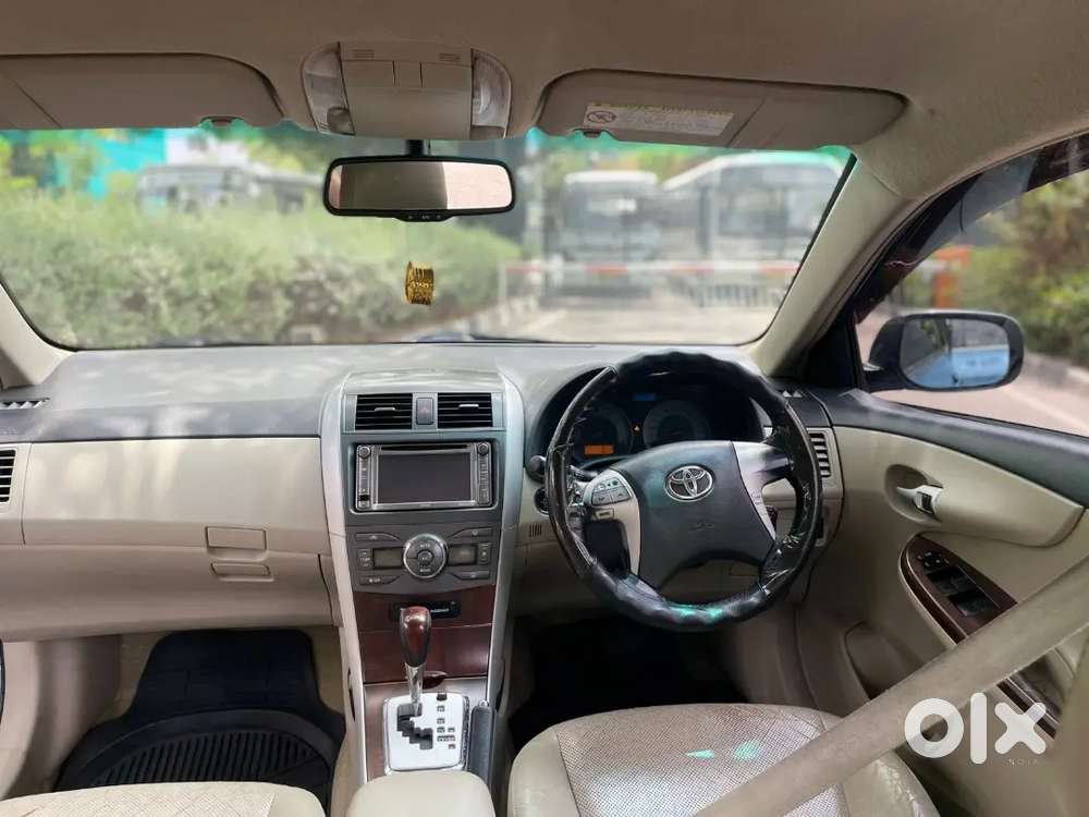 Toyota Corolla Altis 2011 Petrol Well Maintained