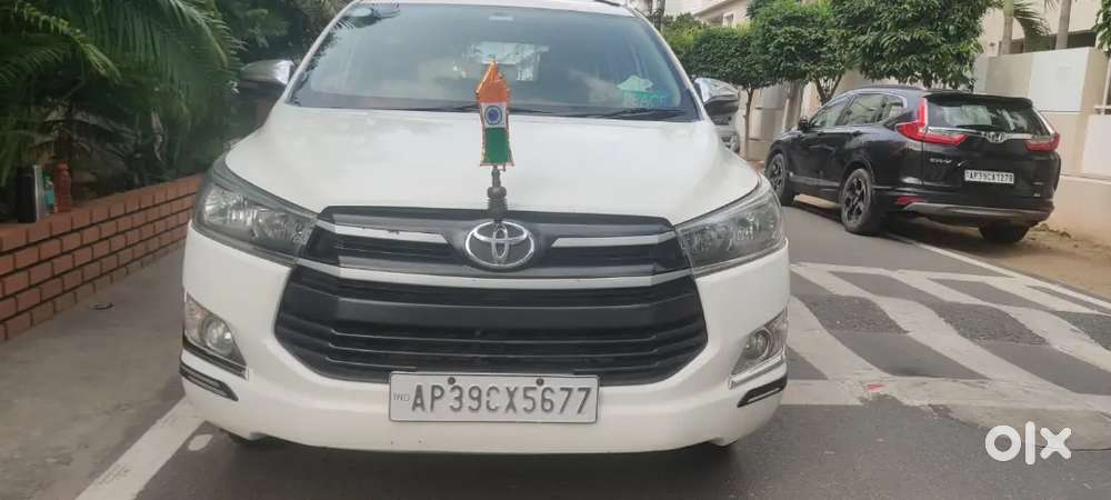 Toyota Innova Crysta 2.4 Mt 2019