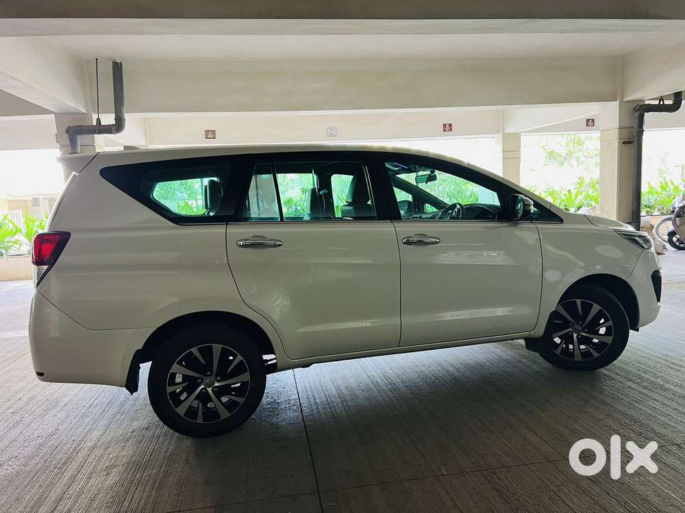 Toyota Innova Crysta