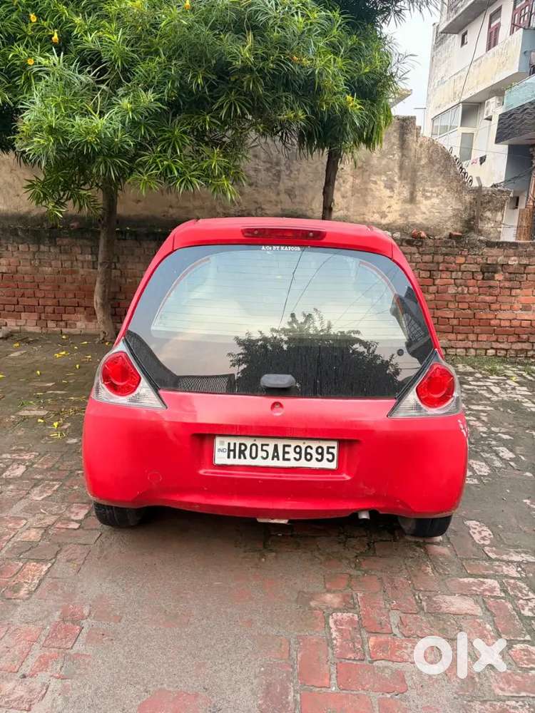 Honda Brio Petrol 2012