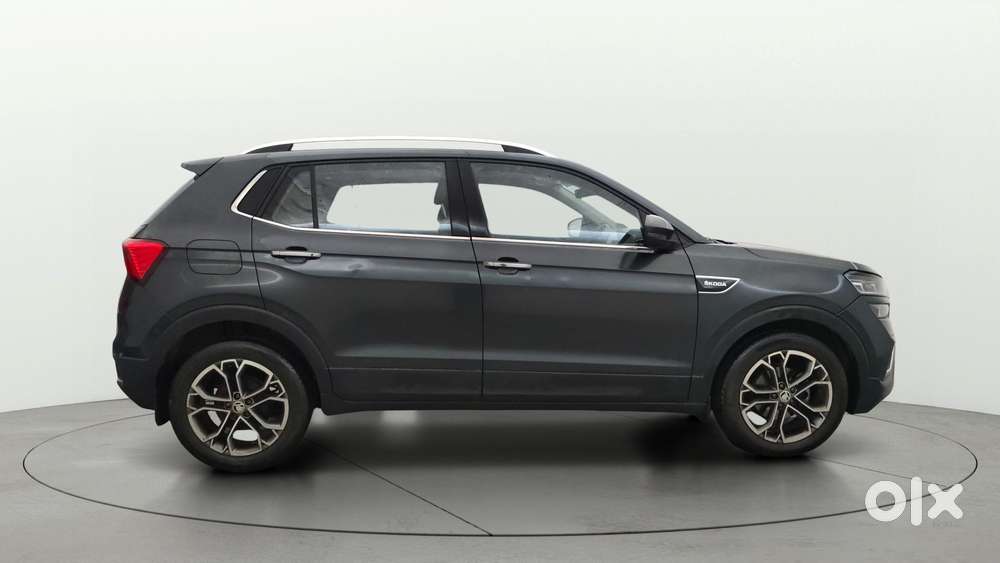 Skoda Kushaq 1.0 Tsi Style At, 2023, Petrol