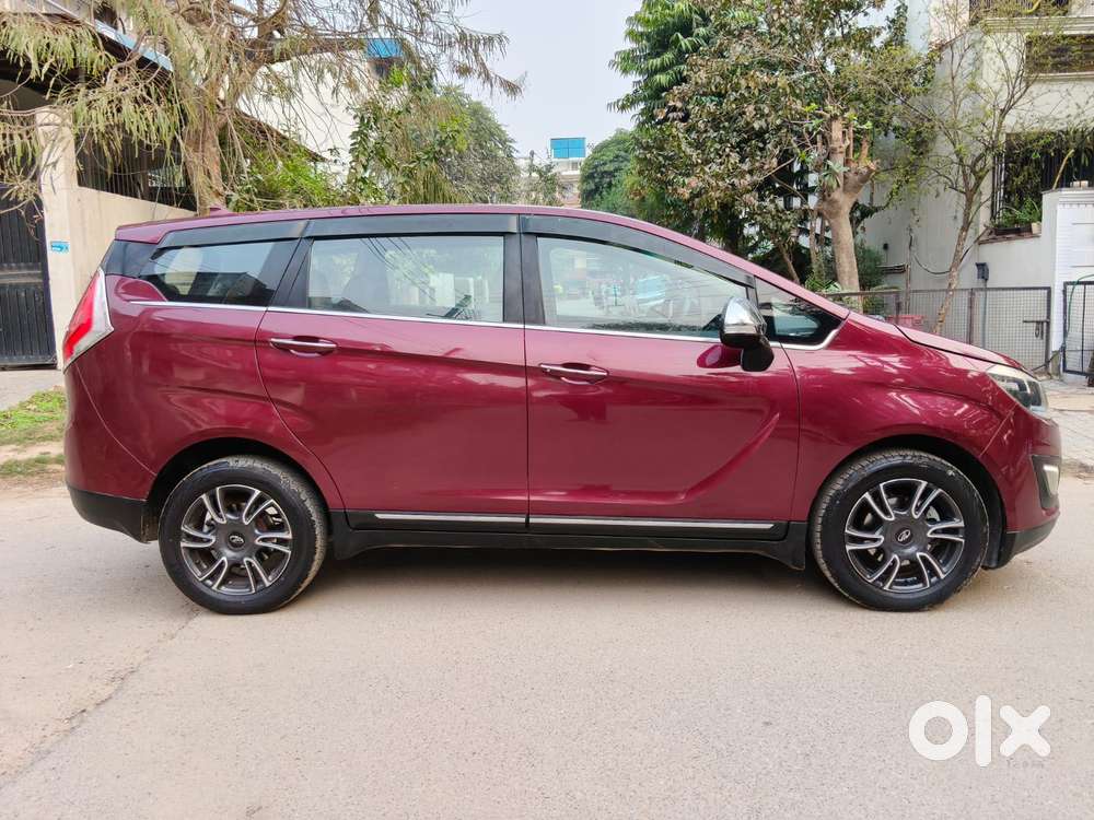 Mahindra Marazzo M8, 2018, Diesel