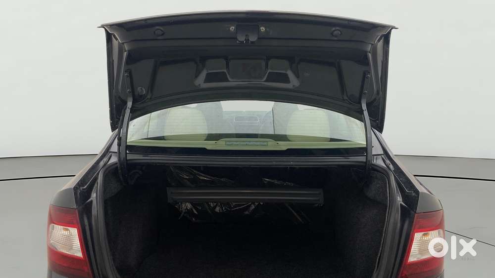 Skoda Rapid 1.0 Style At, 2021, Petrol