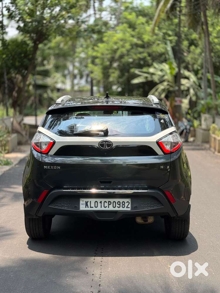 Tata Nexon 1.2 Revotron Xza Plus, 2019, Petrol