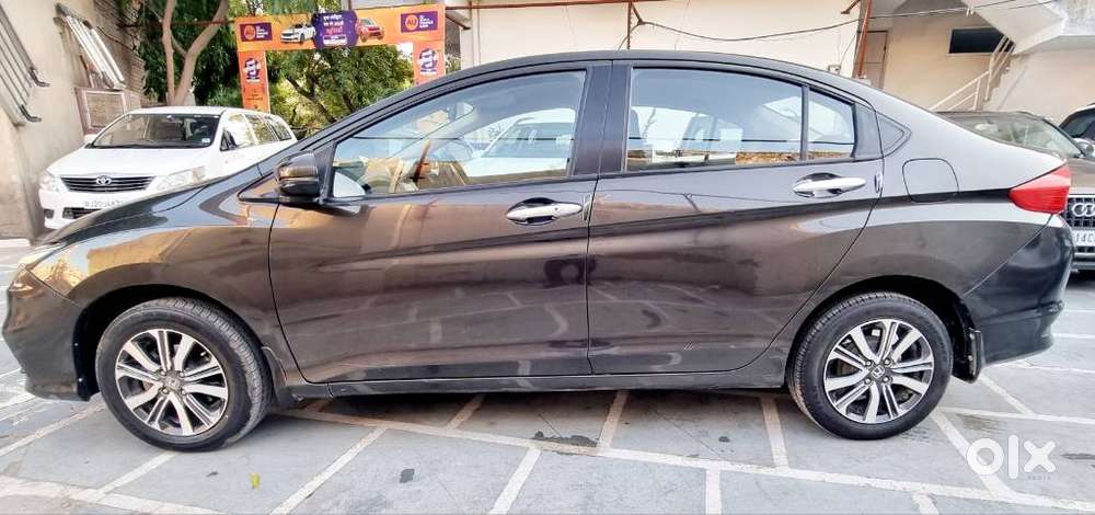 Honda City 1.5 V 5th Gen I-vtec Mt, 2018, Petrol