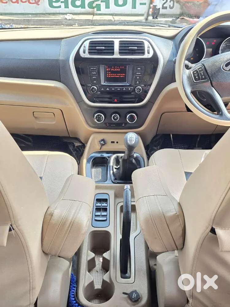 Mahindra Tuv 300 2016 Car