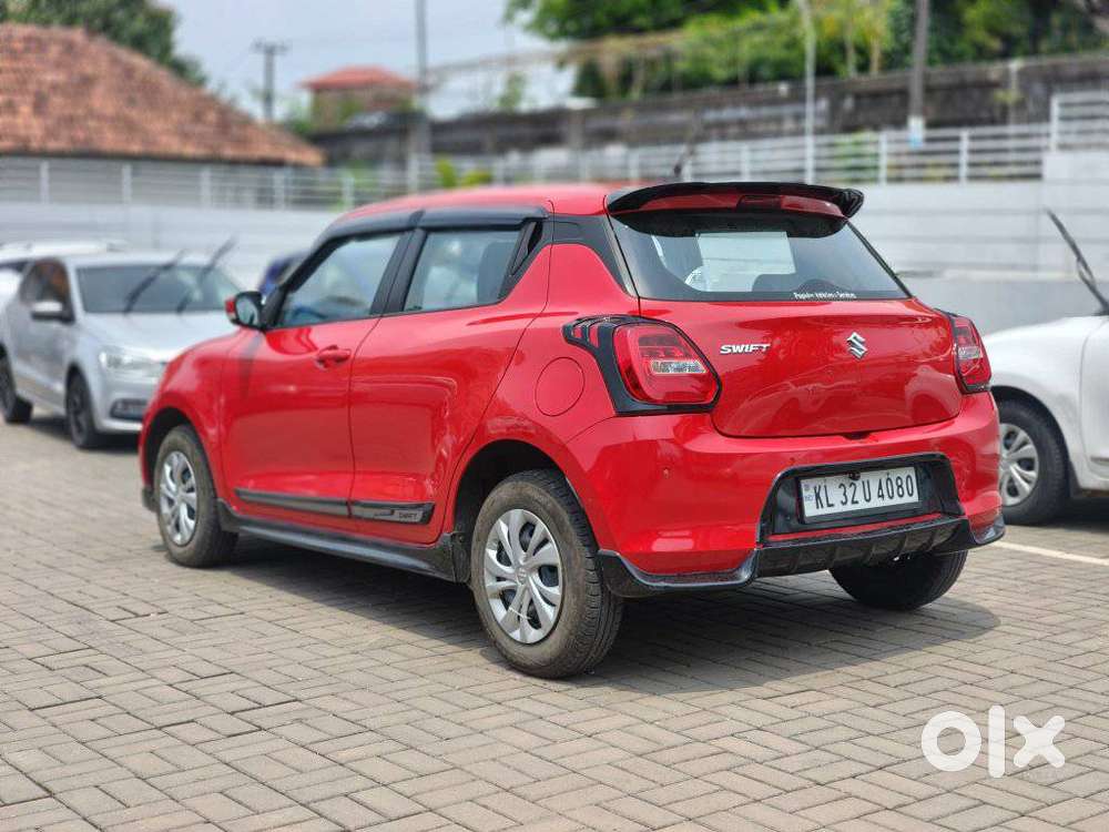 Maruti Suzuki Swift Vxi + Manual, 2023, Petrol