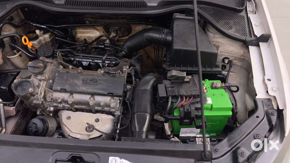 Volkswagen Polo Petrol Highline 1.2l, 2013, Petrol