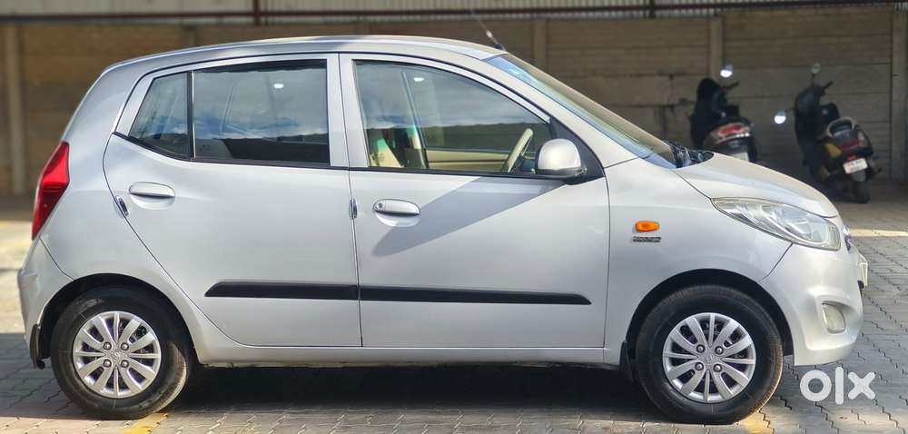 Hyundai I10 Sportz, 2014, Petrol