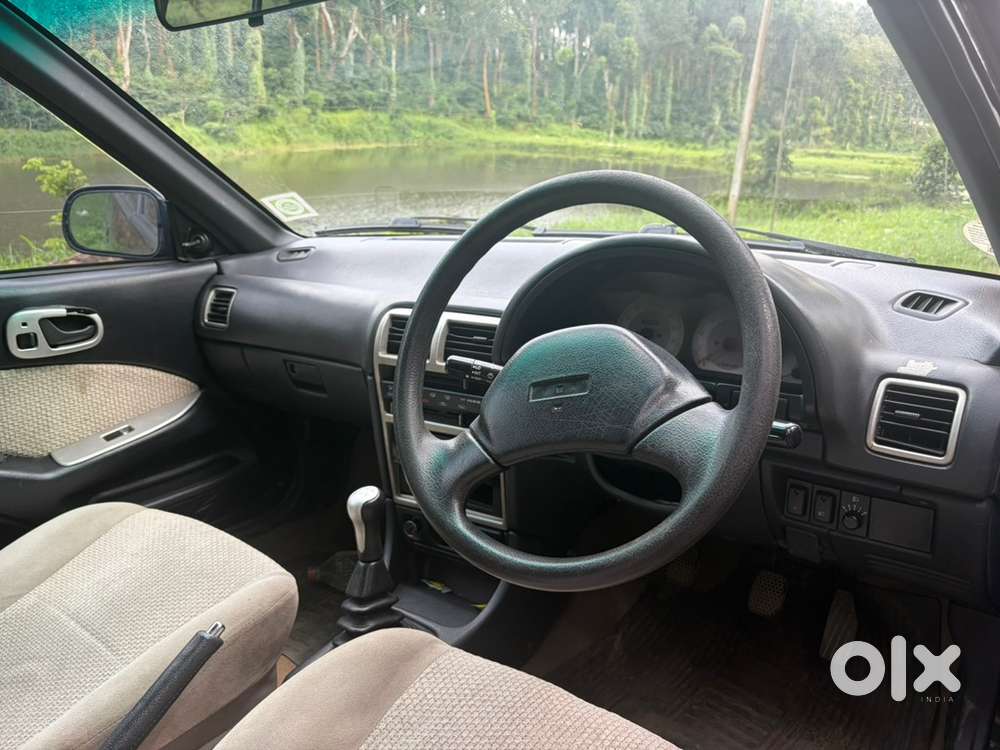 Maruti Suzuki Esteem Vxi 2006